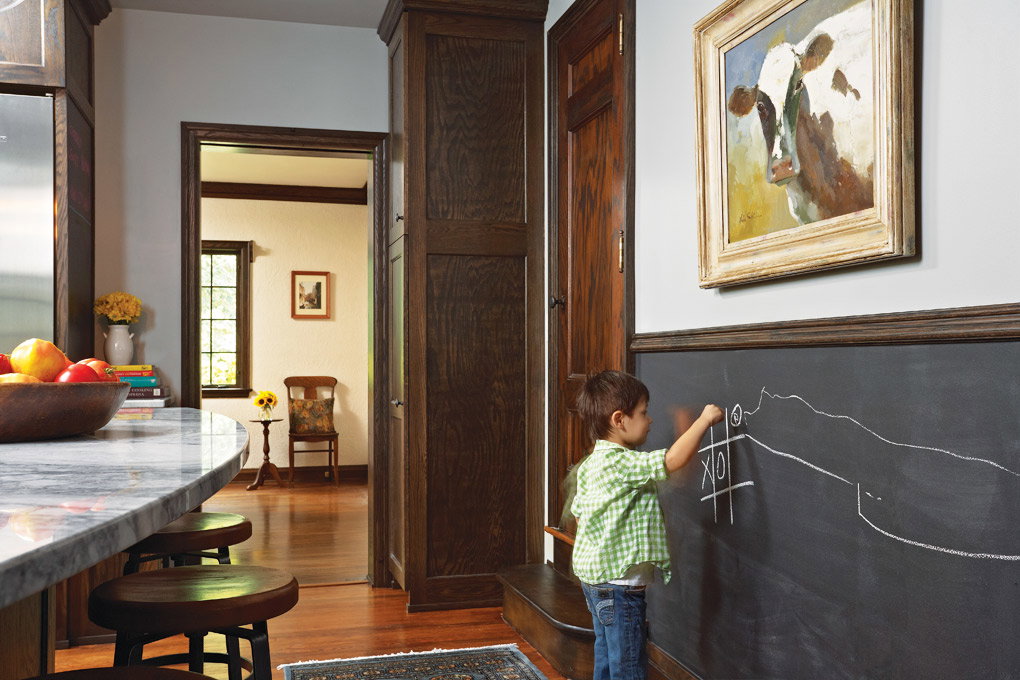 Fiddlehead-Design-Group_Kitchen-Chalkboard-Wall.