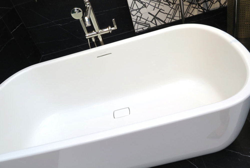 img_Kallista-deep-soak-bathtub_X