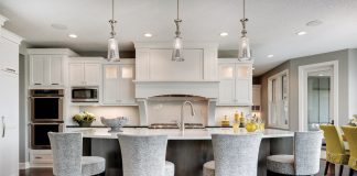 Luxury-Home-Tour_Swanson-Homes_Kitchen