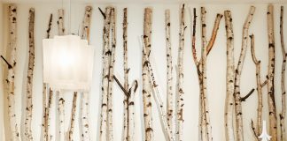 Retro Holiday Décor Adds the Perfect Touch to This Modern Hudson Home