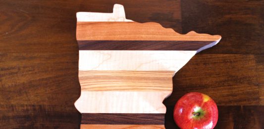 Big River Woodoworks, Minnesota cutting board