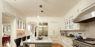 2016 ASID Kitchen Tour: Albertsson Hansen Architecture, Ltd. Albertsson Hansen Architecture ASID kitchen interior with island
