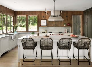 Geometric Shapes Define This Highlands Area Home