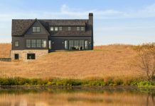 Eyeland exterior - Redstone Architectural Homes