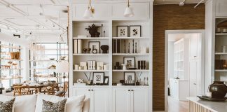 Brick + Linen Goes West