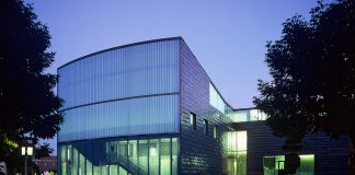 Thomas Fisher Wins National Architectural Education Award