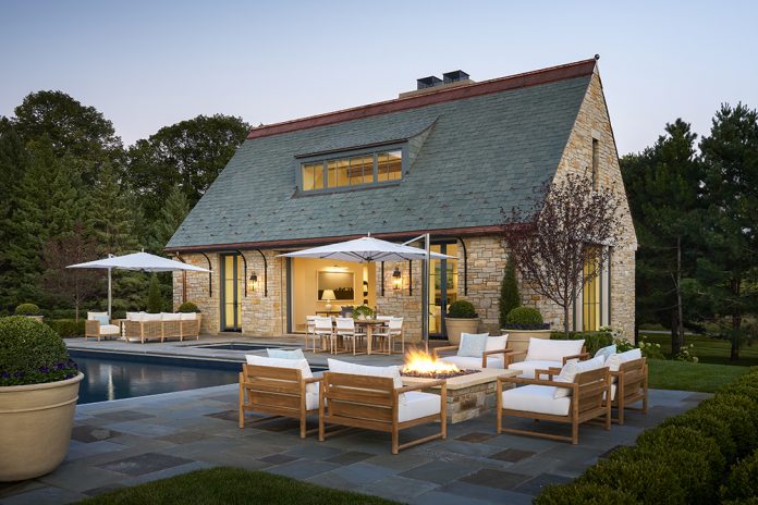 Pool-Spa-and-Fire-Feature and pool house