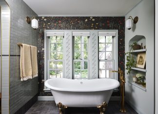 Inside a St. Paul Tudor’s Harmonious, Color-Drenched Bathroom