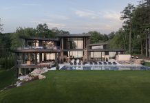 Outdoor Rooms 101: How to Create Pockets of Alfresco Enjoyment Houzz has called outdoor rooms a top trend, as homeowners look give their outdoor spaces more defined purposes, like in this landscape design by Yardscapes Inc.