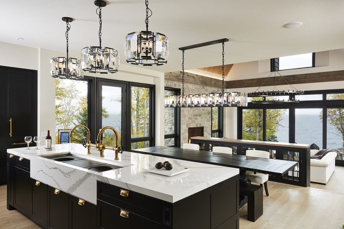 Black kitchen by North Star Kitchens